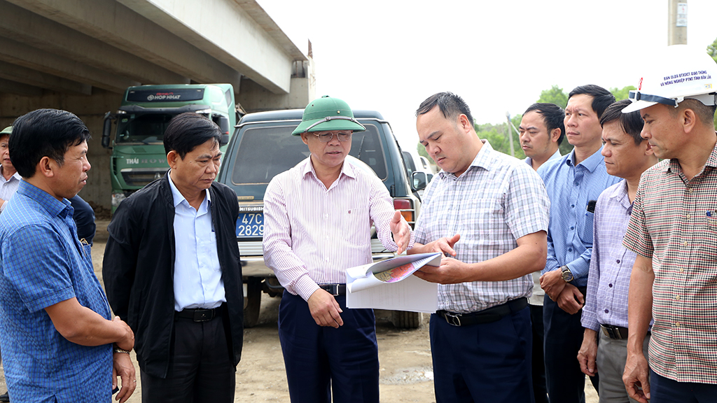 Phó Chủ tịch UBND tỉnh Trương Công Thái kiểm tra tiến độ triển khai cao tốc Khánh Hòa - Buôn Ma Thuột